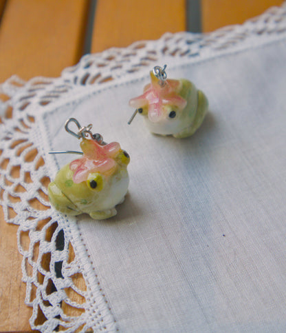 Silly Frog Earrings Pink