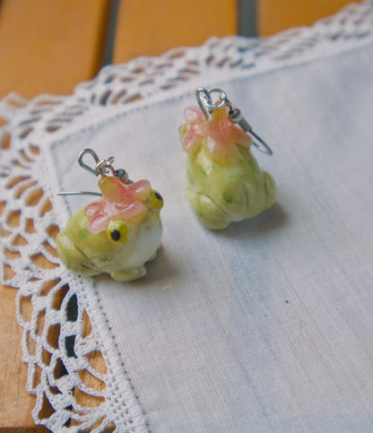 Silly Frog Earrings Pink