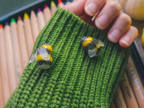 Bumblebee Pin