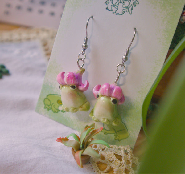 Hyacinth Hat Frog Earrings