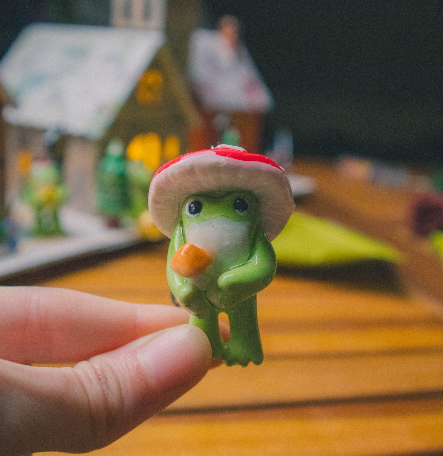 [Pre-order] 'Fancy Forager' Ribbity Frog keychain