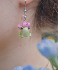 Hyacinth Hat Frog Earrings